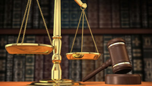 Fallo judicial ordena a Seros cubrir tratamiento de fertilización a pareja de mujeres