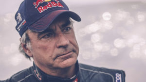 Carlos Sainz tras su accidente: «Se acabó para nosotros»