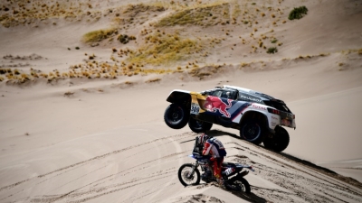 Loeb gana su segunda etapa del Dakar 2017