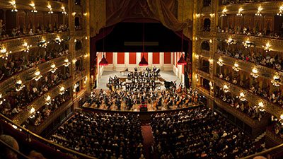 El Teatro Colón, sede de la actividad cultural de la Cumbre de Líderes