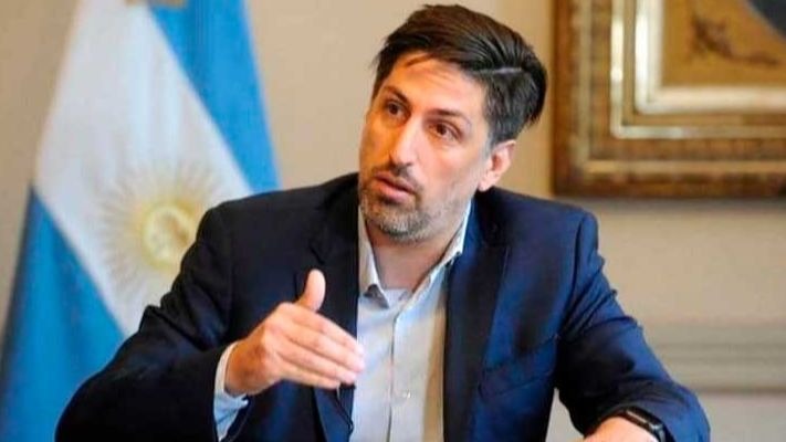 Vacunarán a docentes para avanzar con la presencialidad en las escuelas argentinas