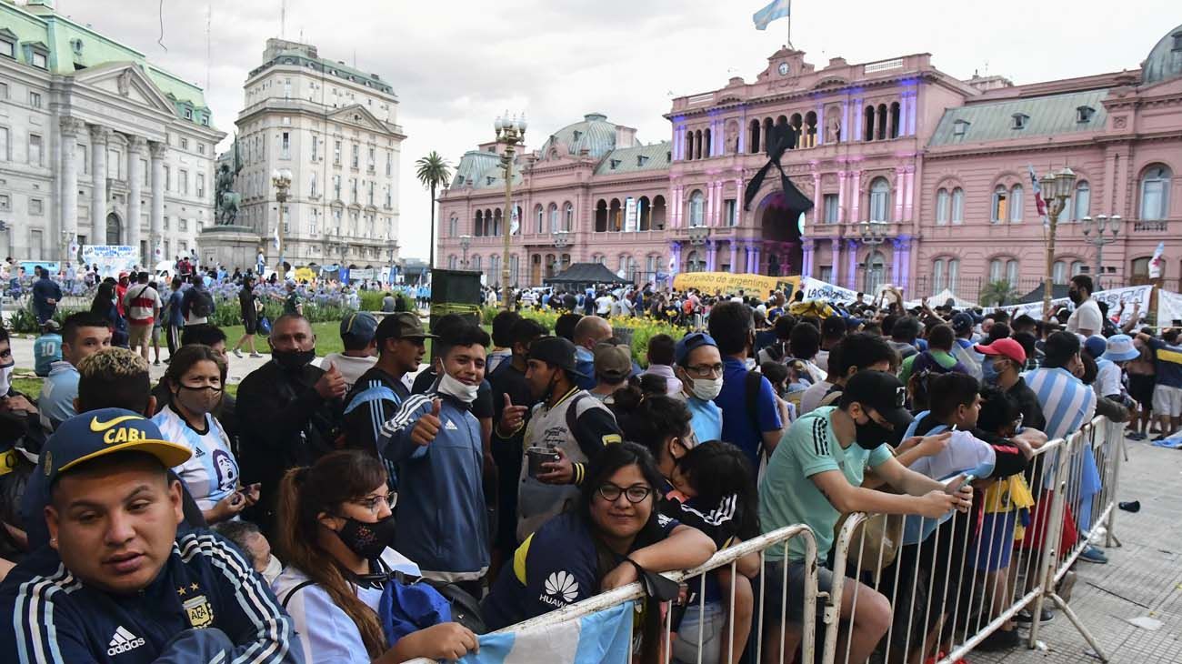 Maradona: un final exagerado y en desorden, un final maradoniano