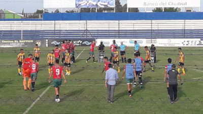 “La Banda” emprendió viaje a Mendoza para jugar ante Independiente