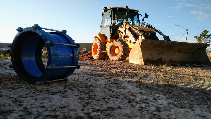 Corte de agua en Puerto Madryn por reparación de componentes hidráulicos
