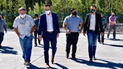 Maderna inauguró obras de pavimento en el barrio Los Sauces