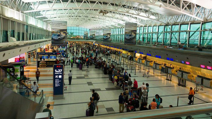 Se desplomó la cantidad de pasajeros en los aeropuertos del mundo