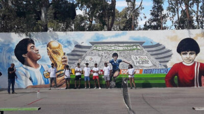 Club Social y Deportivo Dolavon, Diego Armando Maradona, DIEGO MARADONA ETERNO, Dolavon, homenaje, Maradona, mural, norias, Peña, TRELEW