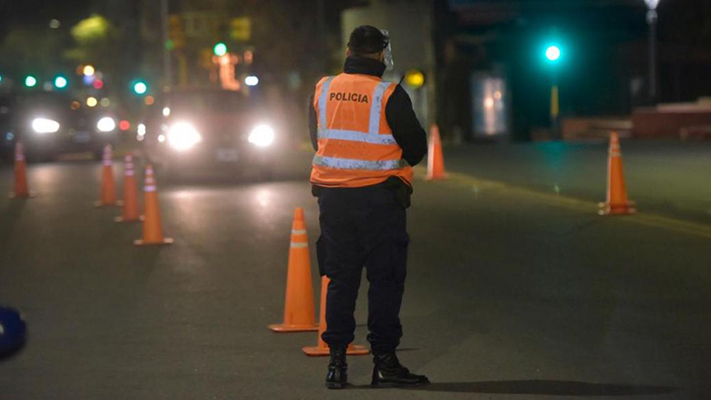 Restringen la circulación nocturna y prevén severas sanciones