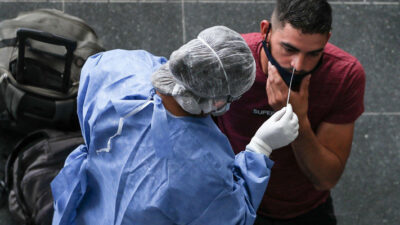 Etiquetas: ANMAT, argentina, coronavirus, covid, covid-19, dosis, fallecidos, Muertes, personal de Salud, Sputnik V, trabajadores esenciales