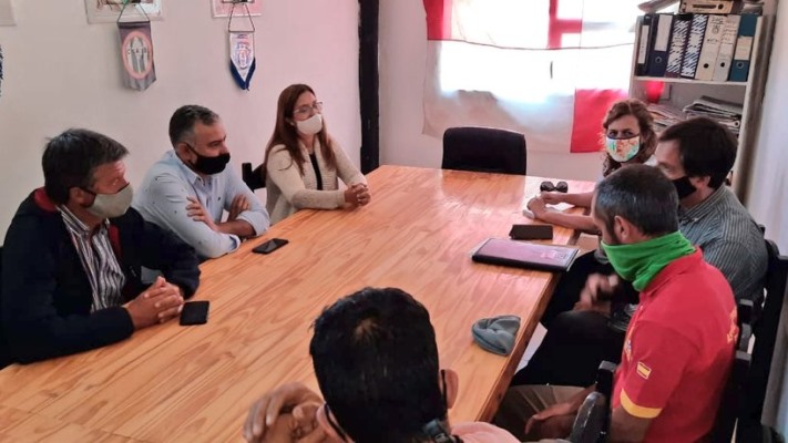 Padres Organizados en el interior bregan por el regreso a clases en Chubut