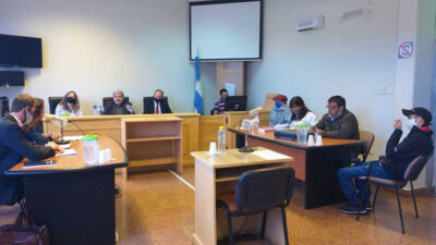 Etiquetas: Daniel Leandro Medina, esquel, fiscalía, Luis Fabián Barría, prisión, reincidentes, robo