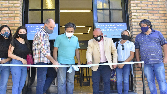 Sastre inauguró una nueva Sala de Capacitaciones en Ampal