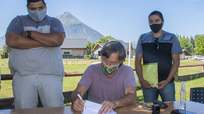 cooperativa de transporte, El Hoyo, grupo cooperativo Los Lagos, Pol Huisman, Servicio de pasajeros