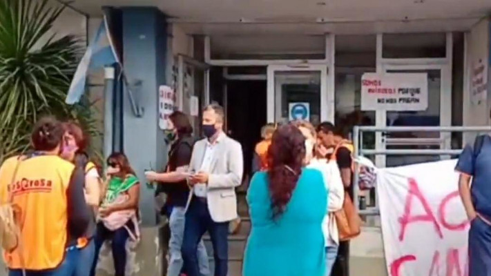 Chubut: Trabajadores de Salud realizan «acampe sanitario» frente al Ministerio