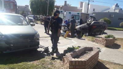 auto, choque, Marcos A Zar, Moreno, puerto madryn, Vuelco