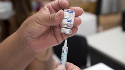 Piden incluir a las personas con VIH dentro de los grupos prioritarios de vacunación