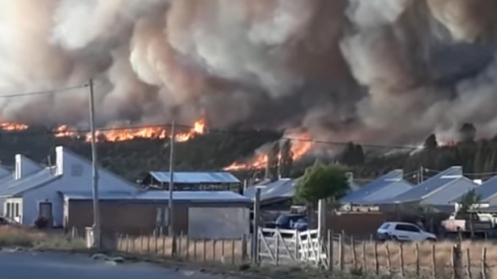 Advierten posible aumento de casos de Covid-19 en la zona de los incendios