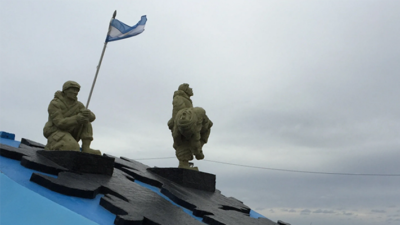 Caídos, Día del Veterano, Malvinas, Malvinas es Maradona, muestra, Paseo Interpretativo, puerto madryn, semana santa