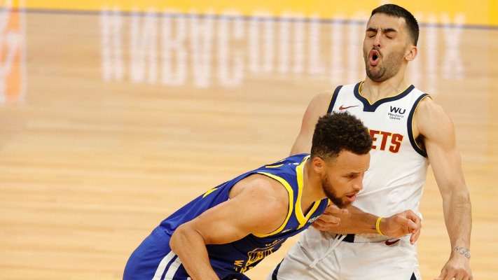 Denver cayó en un intenso juego ante los Golden State