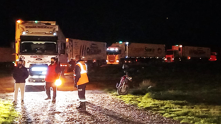 Reclamo vecinal por el tránsito de camiones por Ruta 1