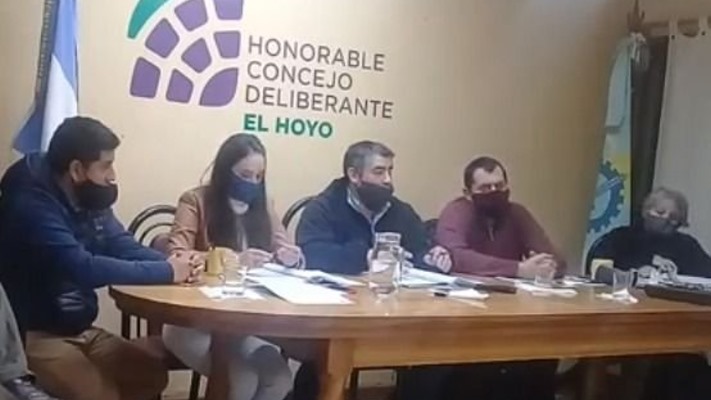 Conflicto de Poderes en El Hoyo