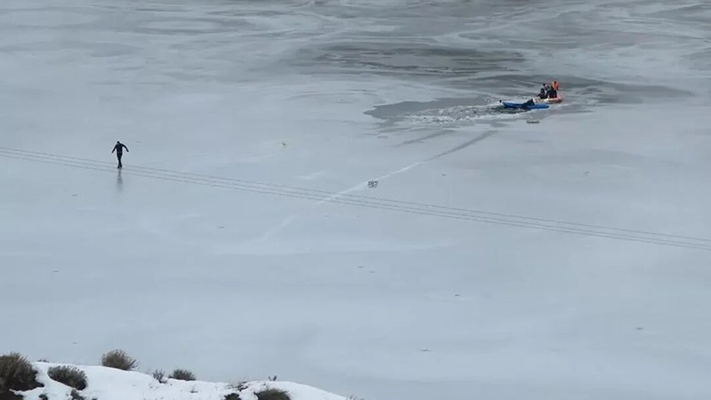 Santa Cruz: murieron dos nenes al romperse el hielo donde jugaban con un trineo