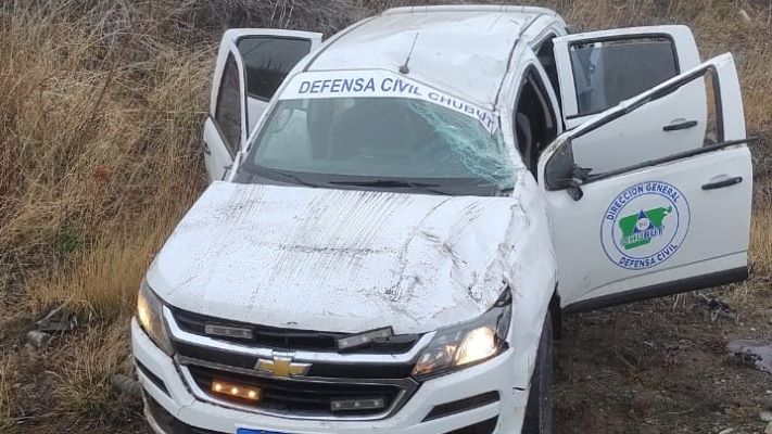 El director de Defensa Civil se accidentó con un vehículo oficial