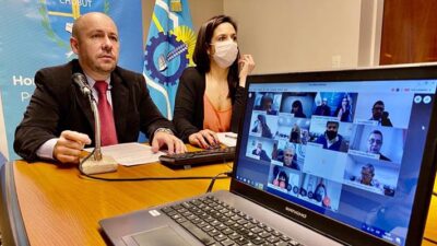 ACUERDOS PARITARIOS, chubut, economia, endeudamiento, Jubilados, Legislatura