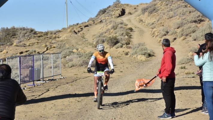 Larrauri y Alarcón ganaron la 4° Fecha del Regional de Mountain Bike