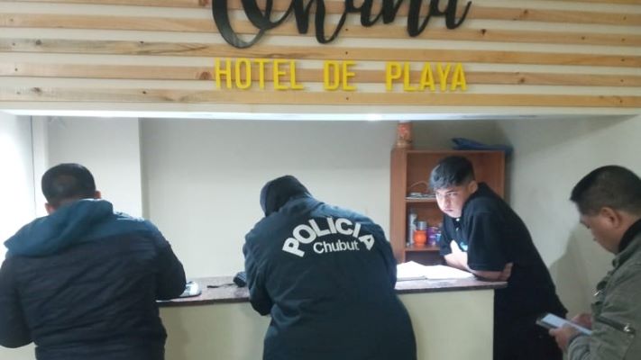 Turista pidió al conserje del hotel que reciba un delivery de caramelos: era cocaína