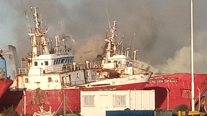 Madryn: incendio en el barco Cabo Nueva Esperanza