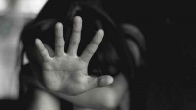 Condenaron un hombre por abusar de su hermana menor