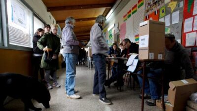 El 12 de septiembre se votará en 230 escuelas en Chubut