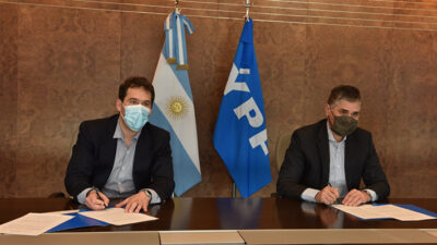 Luque firmó un convenio con YPF vinculado al “Polo Tecnológico”
