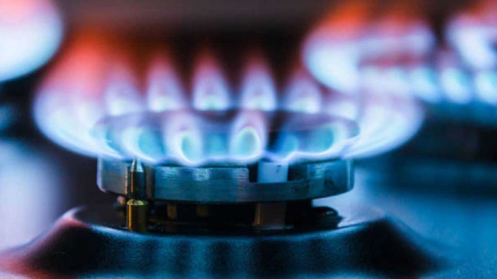 Economía busca ahorrar U$s 600 millones en subsidios de gas el año próximo