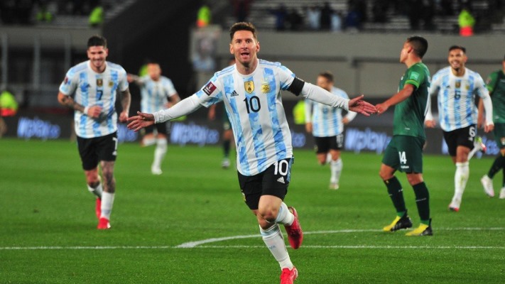 Con tres golazos de Messi, Argentina goleó a Bolivia