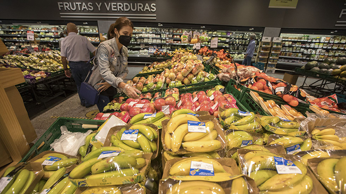España prohibirá las frutas y verduras en envases de plástico