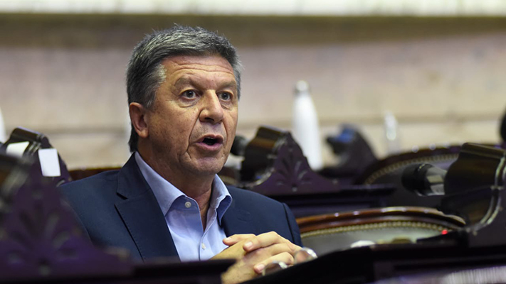 Menna criticó la escasa asignación de obras para Chubut en el Presupuesto 2022