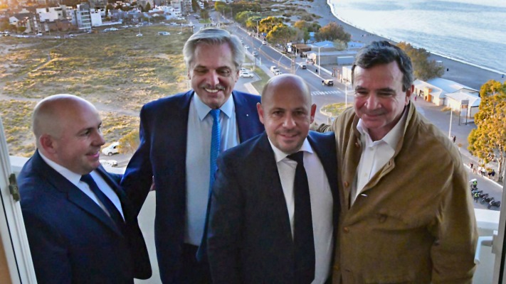 El Presidente destacó el potencial industrial y turístico de Puerto Madryn