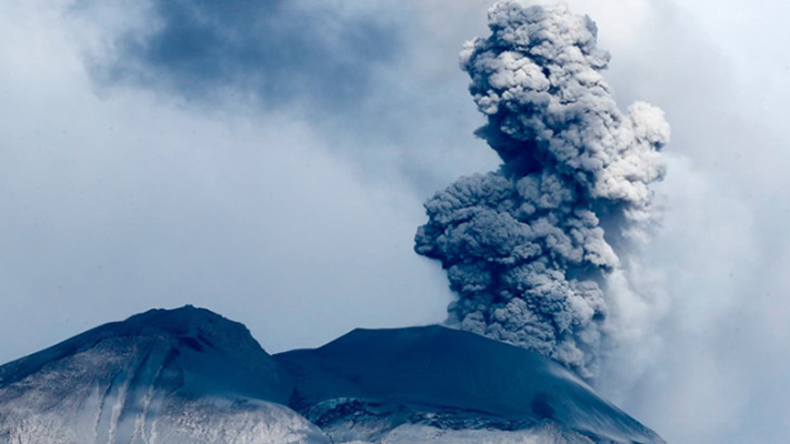 Cómo prevenir las erupciones volcánicas con los relámpagos