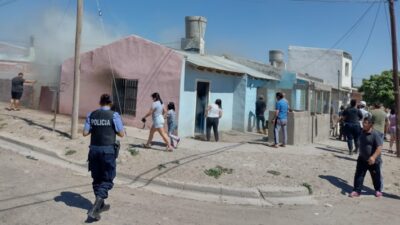 bomberos voluntarios, incendio, puerto madryn, siniestro, Vivienda