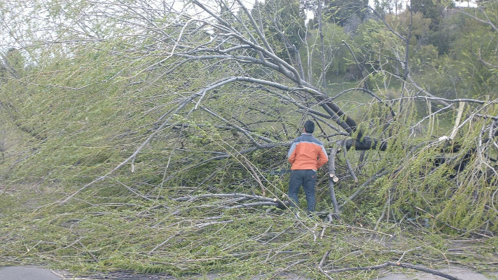 Chubut continúa en «alerta amarilla» por los fuertes vientos hasta el martes al mediodía