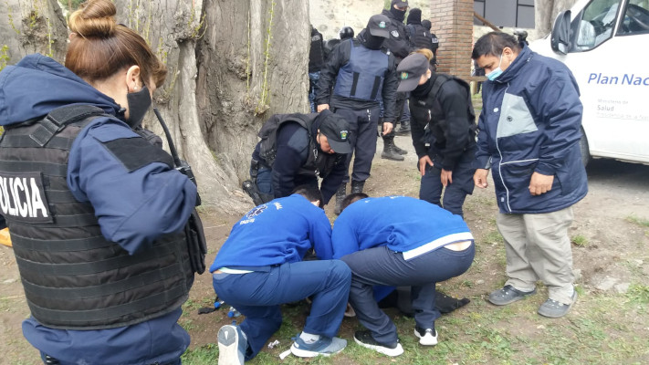 Esquel: Batalla campal durante asamblea de SOyEAP terminó con detenidos y policías heridos