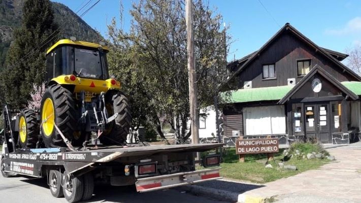 El Ministerio de Ambiente entregó a la Comarca Andina maquinaria para combatir y prevenir incendios forestales