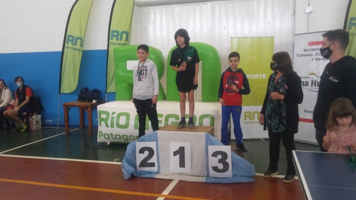 La Escuela Municipal de Tenis de Mesa estuvo presente en Bariloche