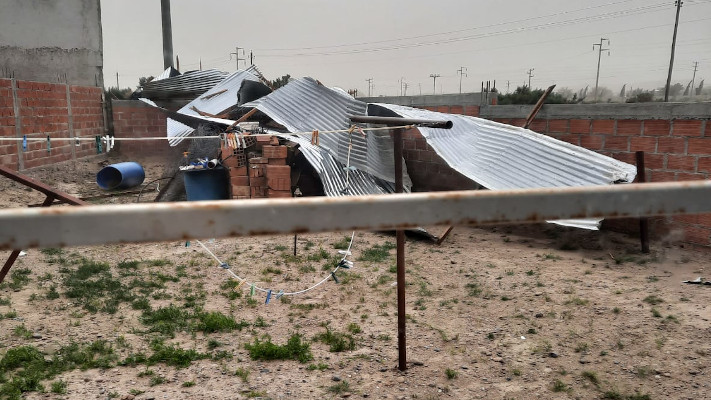 Comodoro: Se volaron los techos de 160 casas y tres quedaron completamente destruidas