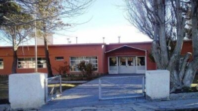Alejandro Avendaño, educación chubut, escuela 36 rio mayo, Florencia Perata, Graciela Cigudosa, río mayo