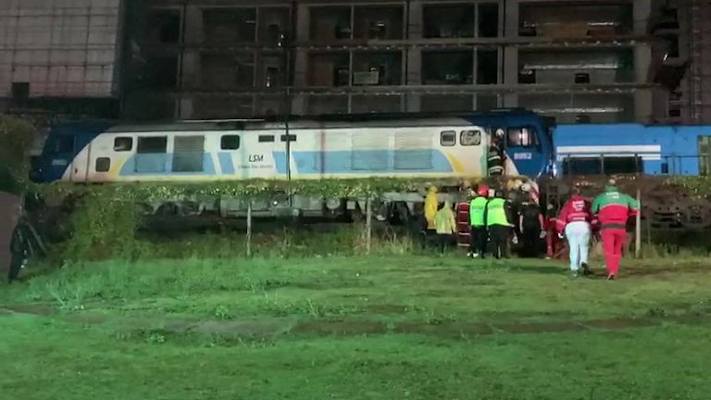 Dos trenes sin pasajeros chocaron en Buenos Aires