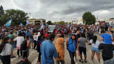 actividad minera, chubut, desarrollo de la actividad minera, Manifestación, marcha, Rawson, violentos incidentes