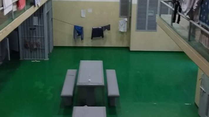 Allanaron el Instituto Penitenciario por una denuncia de «sextorsión»